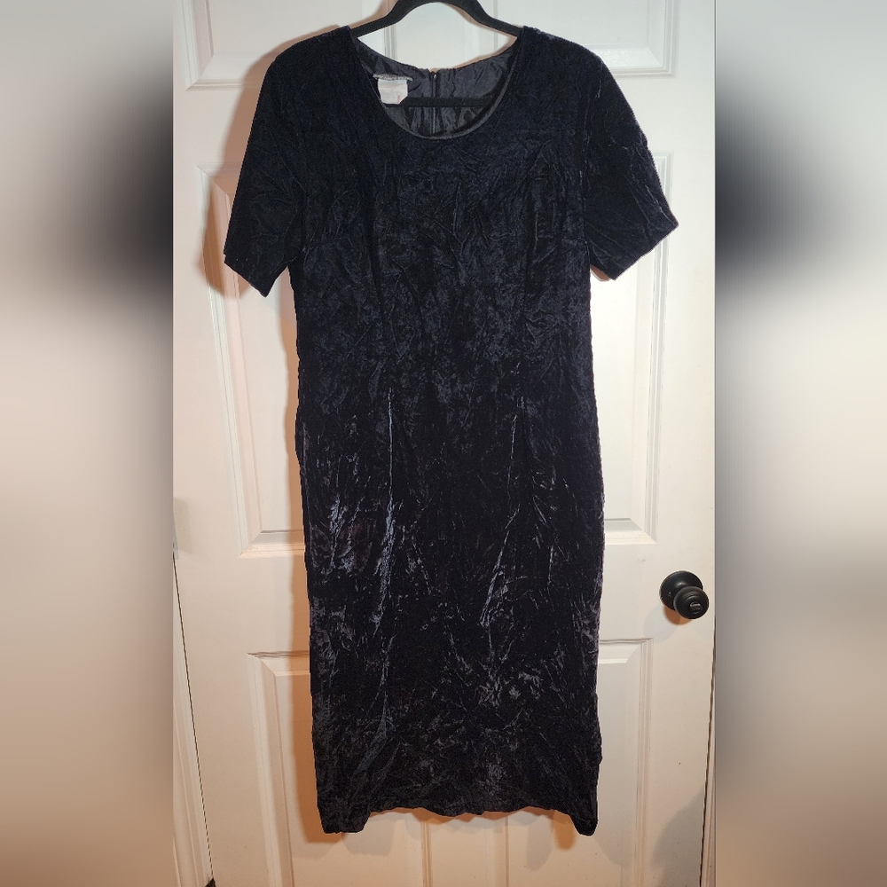 My Michelle Vintage Black Velvet Short Sleeve Maxi Dress Size 16